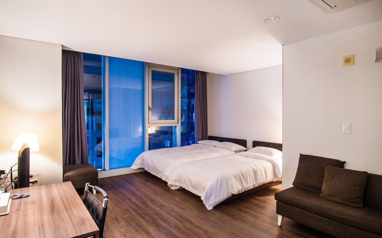 Hotel Arinus Shinchon Séoul Extérieur photo